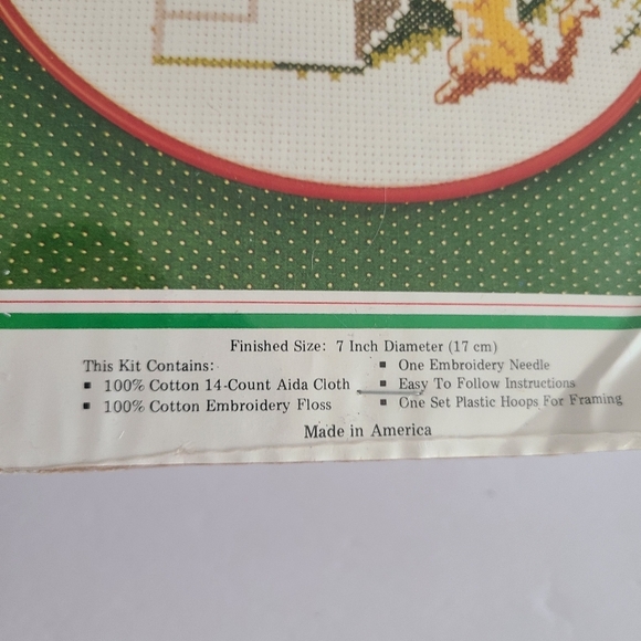 The New Berlin co. Counted cross stitch kit Santa In chimney - Picture 2 of 5